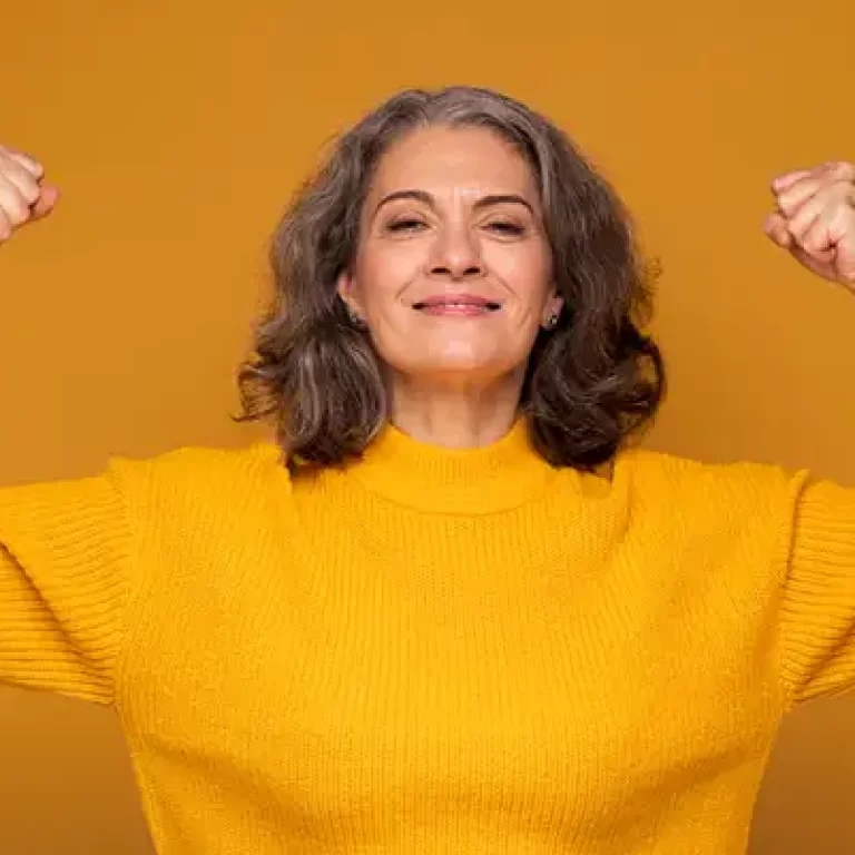 Mulher feliz e segura da sua idade, Revolução Longevidade